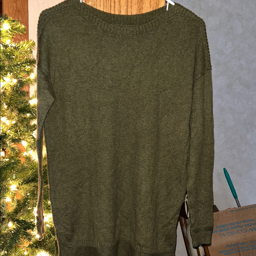Old Navy Olive Green Crewneck Sweater